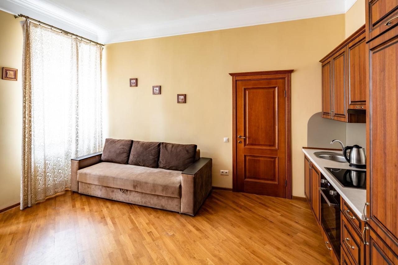 13 Franka Apartment 1 リヴィウ エクステリア 写真