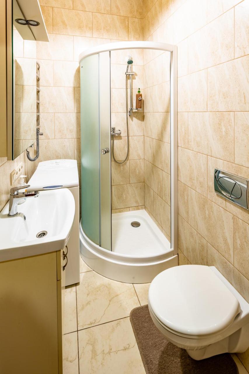 13 Franka Apartment 1 リヴィウ エクステリア 写真